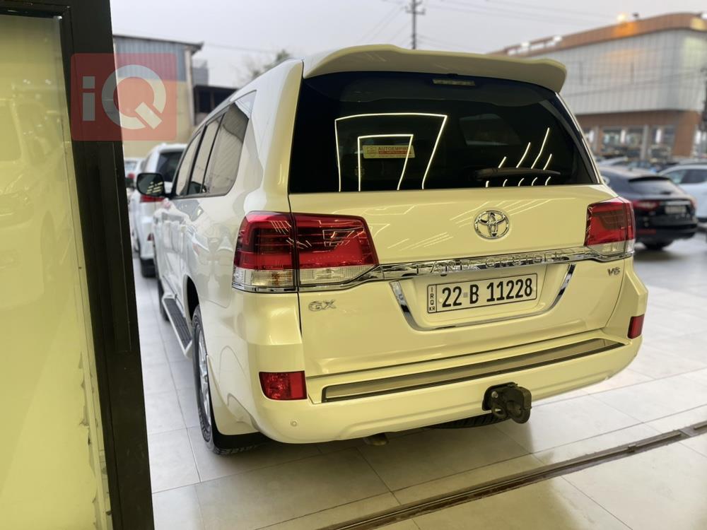 تويوتا لاندكروزر